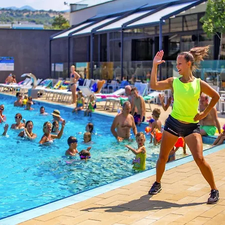Mobile In By Pusca Bay Vakantiehuis Omišalj